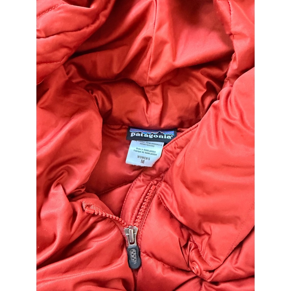 Patagonia Womens Down With It Hoodie Puffer Jacket Red‎ Medium - Picture 3 of 3